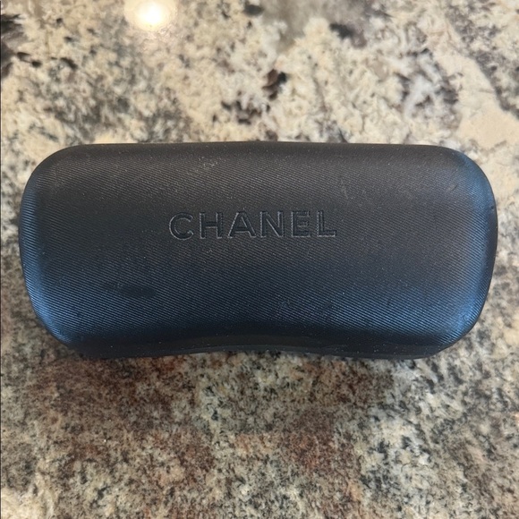 CHANEL Black Sunglasses with Case and Pouch - Picture 6 of 6